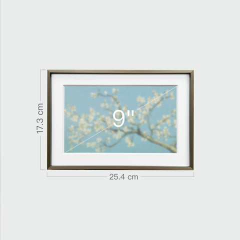 《杏花盛開》掛畫尺寸示意,畫芯9吋,寬25.4公分,高17.3公分。