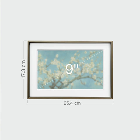 《杏花盛開》掛畫尺寸展示，畫芯為9吋，寬25.4公分，高17.3公分。